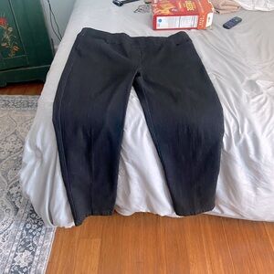 Alfred Dunner Women’s Black Jean Pull-On Pants